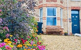 Ocean Terrace, Ilfracombe, 4 Bedrooms, Sleeps 8, Stunning Sea Views, Parking, Garden, Pet Friendly